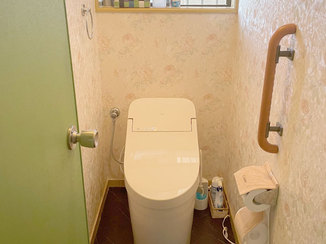 小工事 内装のみ張り替えて、イメージを一新したトイレ