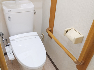トイレリフォーム 長く安心して使えるトイレと、便利な洗面台